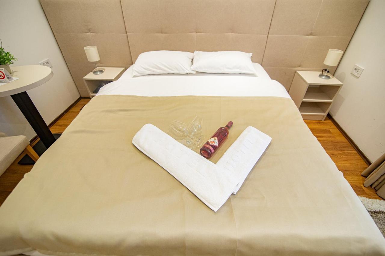 Hotel Konaciste Akustik 兹拉蒂博尔 外观 照片