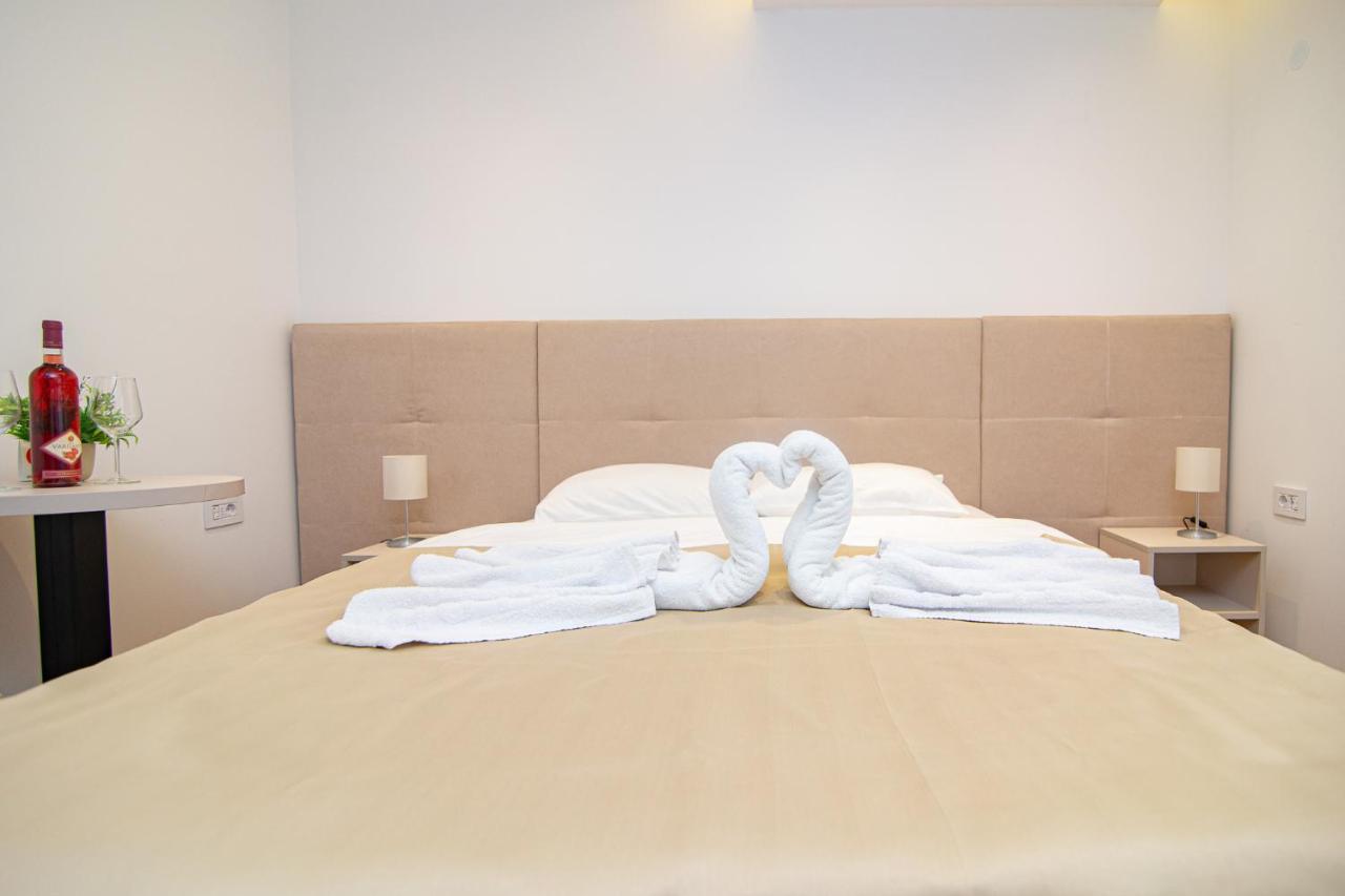 Hotel Konaciste Akustik 兹拉蒂博尔 外观 照片