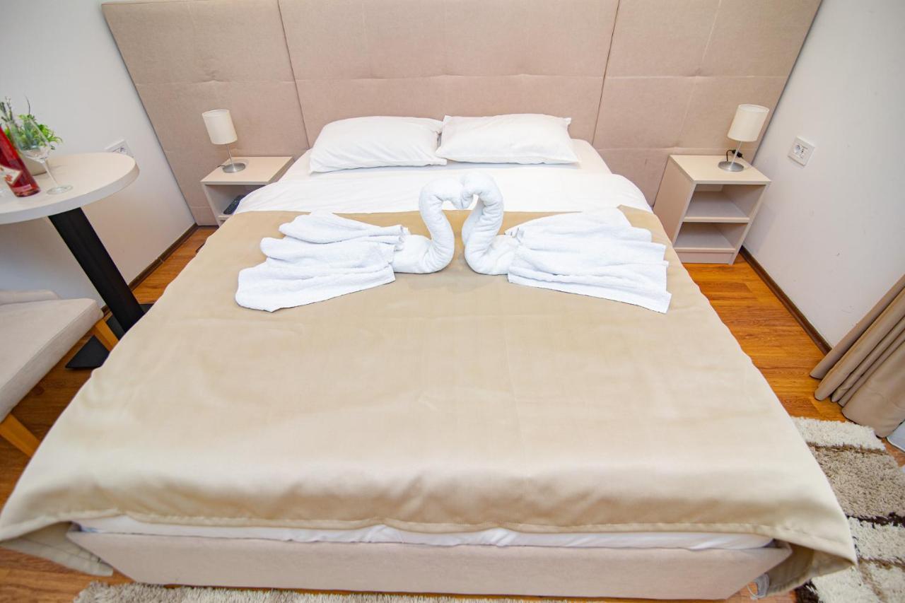 Hotel Konaciste Akustik 兹拉蒂博尔 外观 照片
